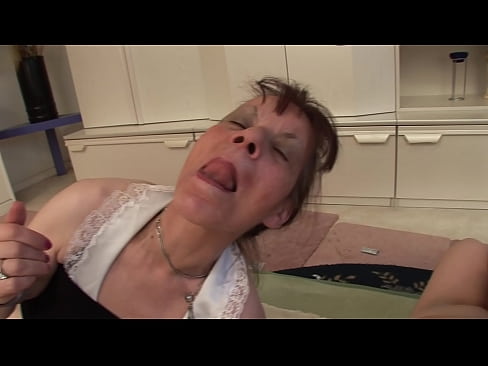 ❤️ Zwei Großmütter und ein Großvater haben einen Dreier ☑ Anal video bei de.super-vip.top ️❤